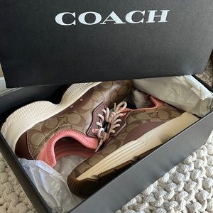 COACH shoes runner. Size 7.5. Color Khaki/Saddle